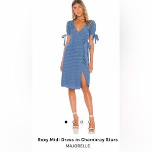 Roxy Midi Dress in Chambray Stars —MAJORELLE